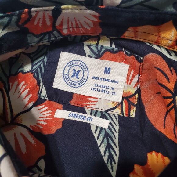 Hurley Shirt Mens M Floral Tropical Flowers Design Button Up Aloha Hawaiian New - Picture 3 of 10